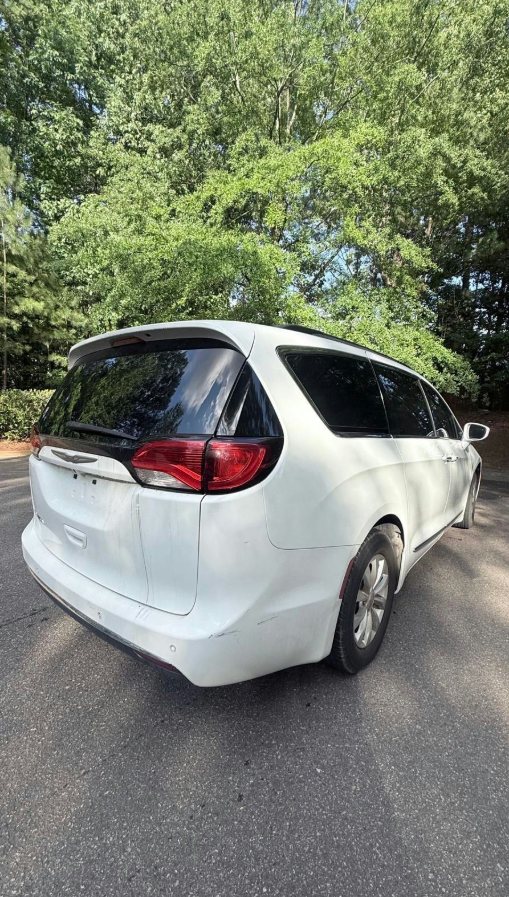 2017 Chrysler Pacifica 5